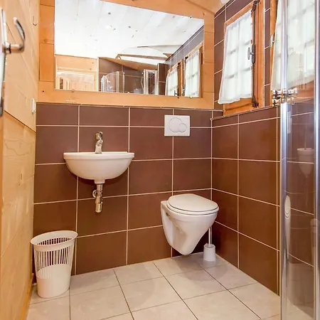 Chalet In Chatel Near Les Portes Du Soleil בקתה