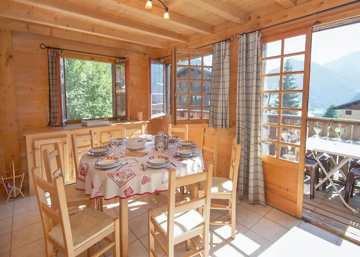Chalet In Chatel Near Les Portes Du Soleil شاليه *